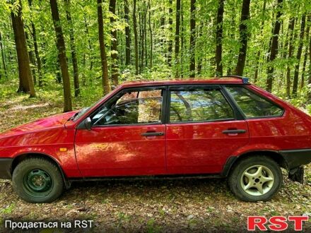 ВАЗ 2109 1993 в Тыврове на Automoto.ua Красный ВАЗ 2109, объемом двигателя 16 л и пробегом 160 тыс. км за 800 $, фото 1 на Automoto.ua