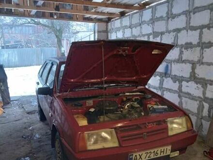 ВАЗ 2109 1993 у Харкові на Automoto.ua Червоний ВАЗ 2109, об'ємом двигуна 1.5 л та пробігом 120 тис. км за 839 $, фото 1 на Automoto.ua