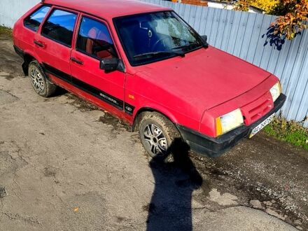 ВАЗ 2109 1993 в Малой Виске на Automoto.ua Красный ВАЗ 2109, объемом двигателя 1.1 л и пробегом 333 тыс. км за 750 $, фото 1 на Automoto.ua