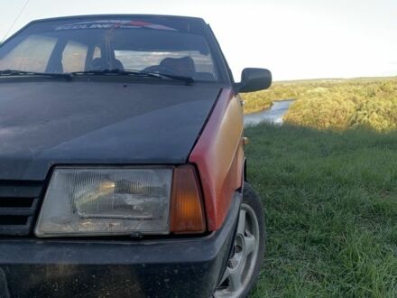 ВАЗ 2109 1993 в Сумах на Automoto.ua Красный ВАЗ 2109, объемом двигателя 1.3 л и пробегом 10 тыс. км за 600 $, фото 1 на Automoto.ua
