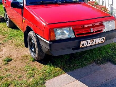 ВАЗ 2109 1993 в Лозовой на Automoto.ua Красный ВАЗ 2109, объемом двигателя 1.3 л и пробегом 0 тыс. км за 1250 $, фото 1 на Automoto.ua