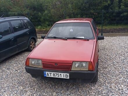 Красный ВАЗ 2109, объемом двигателя 1.5 л и пробегом 100 тыс. км за 900 $, фото 1 на Automoto.ua