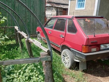 Красный ВАЗ 2109, объемом двигателя 1.3 л и пробегом 130 тыс. км за 25000 $, фото 1 на Automoto.ua
