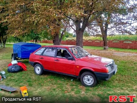 Красный ВАЗ 2109, объемом двигателя 1.5 л и пробегом 0 тыс. км за 2000 $, фото 1 на Automoto.ua
