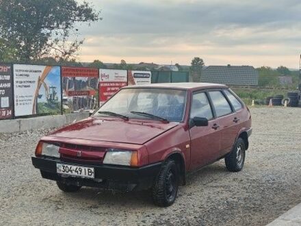 ВАЗ 2109 1993 в Калуше на Automoto.ua Красный ВАЗ 2109, объемом двигателя 0 л и пробегом 200 тыс. км за 650 $, фото 1 на Automoto.ua