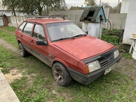 ВАЗ 2109 1993 в Ровно на Automoto.ua Красный ВАЗ 2109, объемом двигателя 1.5 л и пробегом 200 тыс. км за 900 $, фото 1 на Automoto.ua
