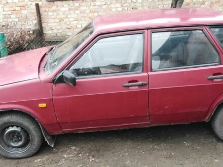 Красный ВАЗ 2109, объемом двигателя 1.3 л и пробегом 1 тыс. км за 600 $, фото 1 на Automoto.ua