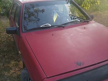 ВАЗ 2109 1994 в Хотине на Automoto.ua Красный ВАЗ 2109, объемом двигателя 1.5 л и пробегом 30 тыс. км за 1250 $, фото 1 на Automoto.ua