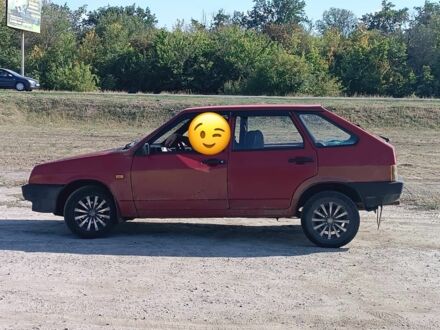 Красный ВАЗ 2109, объемом двигателя 0 л и пробегом 1000 тыс. км за 709 $, фото 1 на Automoto.ua
