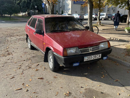 Красный ВАЗ 2109, объемом двигателя 1.5 л и пробегом 172 тыс. км за 850 $, фото 1 на Automoto.ua