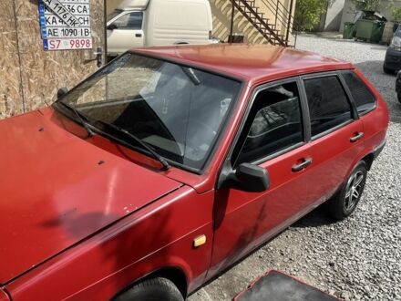ВАЗ 2109 1994 у Житомирі на Automoto.ua Червоний ВАЗ 2109, об'ємом двигуна 1.3 л та пробігом 90 тис. км за 1000 $, фото 1 на Automoto.ua