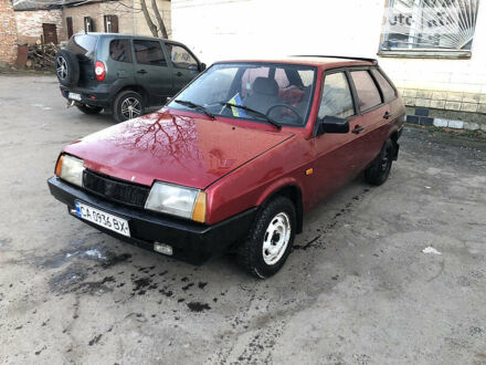ВАЗ 2109 1995 у Звенигородка на Automoto.ua Червоний ВАЗ 2109, об'ємом двигуна 1.3 л та пробігом 200 тис. км за 850 $, фото 1 на Automoto.ua