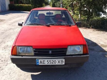 ВАЗ 2109 1995 в Днепре (Днепропетровске) на Automoto.ua Красный ВАЗ 2109, объемом двигателя 0 л и пробегом 200 тыс. км за 1000 $, фото 1 на Automoto.ua