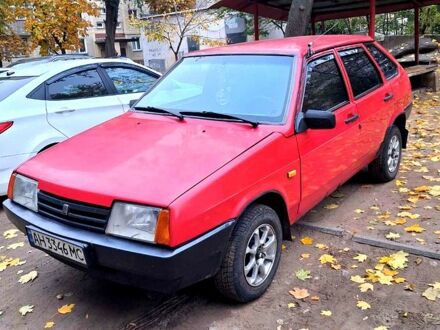 Красный ВАЗ 2109, объемом двигателя 1.5 л и пробегом 247 тыс. км за 1050 $, фото 1 на Automoto.ua