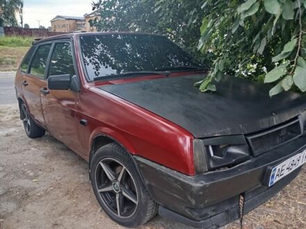 ВАЗ 2109 1995 в Белой Церкве на Automoto.ua Красный ВАЗ 2109, объемом двигателя 1.5 л и пробегом 333 тыс. км за 1200 $, фото 1 на Automoto.ua