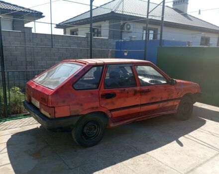 Красный ВАЗ 2109, объемом двигателя 2 л и пробегом 300 тыс. км за 350 $, фото 1 на Automoto.ua