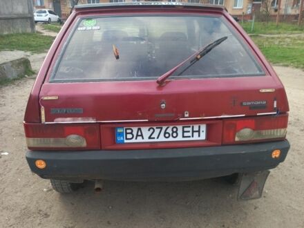 Красный ВАЗ 2109, объемом двигателя 1.5 л и пробегом 300 тыс. км за 600 $, фото 1 на Automoto.ua
