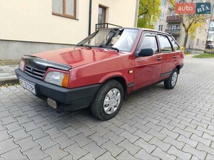 ВАЗ 2109 2006 в Луцке на Automoto.ua Красный ВАЗ 2109, объемом двигателя 1.5 л и пробегом 316 тыс. км за 950 $, фото 1 на Automoto.ua
