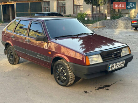 Красный ВАЗ 2109, объемом двигателя 1.5 л и пробегом 250 тыс. км за 1400 $, фото 1 на Automoto.ua