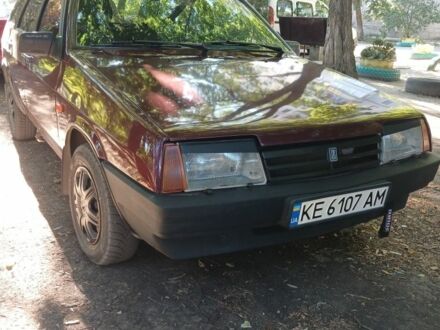 Красный ВАЗ 2109, объемом двигателя 1.5 л и пробегом 200 тыс. км за 1799 $, фото 1 на Automoto.ua