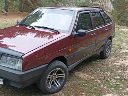 Красный ВАЗ 2109, объемом двигателя 1.6 л и пробегом 250 тыс. км за 2750 $, фото 1 на Automoto.ua