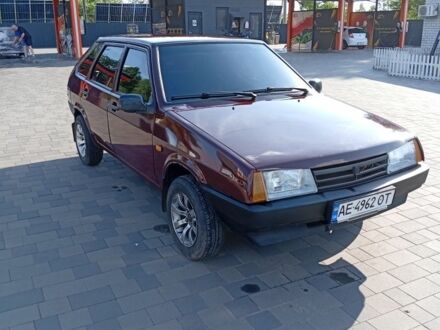 ВАЗ 2109 2008 у Павлограде на Automoto.ua Червоний ВАЗ 2109, об'ємом двигуна 1.6 л та пробігом 300 тис. км за 2000 $, фото 1 на Automoto.ua