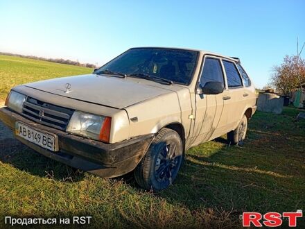 ВАЗ 2109 1988 у Вінниці на Automoto.ua ВАЗ 2109, об'ємом двигуна 1.6 л та пробігом 150 тис. км за 640 $, фото 1 на Automoto.ua