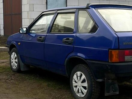 ВАЗ 2109 1988 у Харкові на Automoto.ua ВАЗ 2109, об'ємом двигуна 13 л та пробігом 186 тис. км за 800 $, фото 1 на Automoto.ua