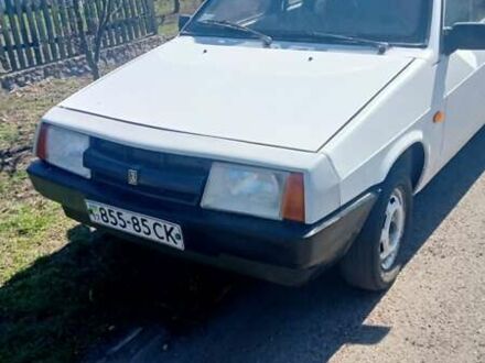 ВАЗ 2109 1991 в Лохвице на Automoto.ua ВАЗ 2109, объемом двигателя 1.5 л и пробегом 200 тыс. км за 1100 $, фото 1 на Automoto.ua