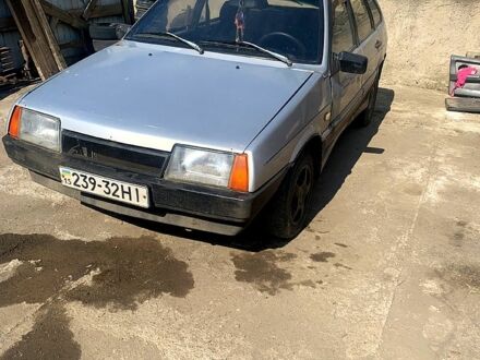 ВАЗ 2109 1992 в Братском на Automoto.ua ВАЗ 2109, объемом двигателя 1.3 л и пробегом 200 тыс. км за 500 $, фото 1 на Automoto.ua