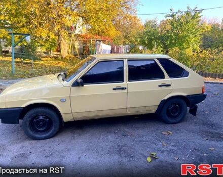 Желтый ВАЗ 2109, объемом двигателя 1.5 л и пробегом 0 тыс. км за 1700 $, фото 2 на Automoto.ua