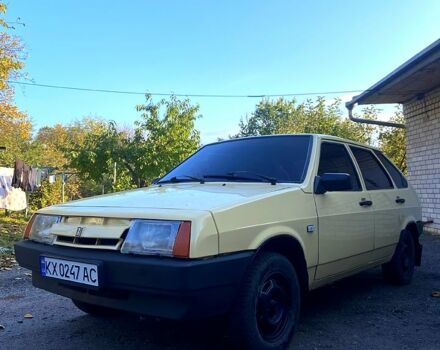 Желтый ВАЗ 2109, объемом двигателя 1.5 л и пробегом 0 тыс. км за 1700 $, фото 1 на Automoto.ua