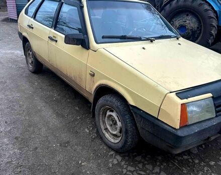 Желтый ВАЗ 2109, объемом двигателя 1.3 л и пробегом 500 тыс. км за 1100 $, фото 7 на Automoto.ua