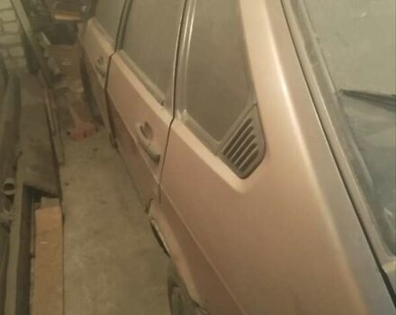 Желтый ВАЗ 2109, объемом двигателя 1.5 л и пробегом 60 тыс. км за 700 $, фото 1 на Automoto.ua