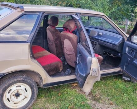 Желтый ВАЗ 2109, объемом двигателя 0 л и пробегом 250 тыс. км за 900 $, фото 6 на Automoto.ua