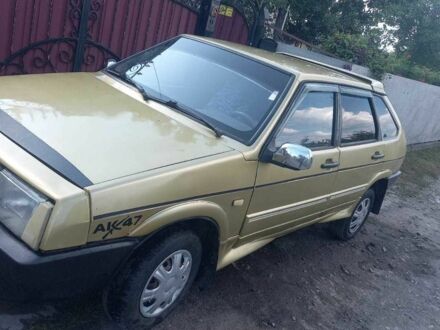 ВАЗ 2109 1988 в Конотопе на Automoto.ua Желтый ВАЗ 2109, объемом двигателя 1.3 л и пробегом 100 тыс. км за 950 $, фото 1 на Automoto.ua