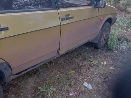 ВАЗ 2109 1990 в Кривом Роге на Automoto.ua Желтый ВАЗ 2109, объемом двигателя 1.3 л и пробегом 960 тыс. км за 1200 $, фото 1 на Automoto.ua