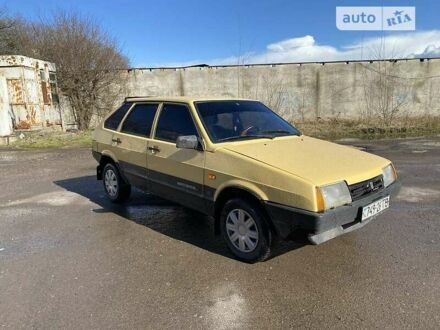 ВАЗ 2109 1995 у Львові на Automoto.ua Жовтий ВАЗ 2109, об'ємом двигуна 1.5 л та пробігом 326 тис. км за 950 $, фото 1 на Automoto.ua