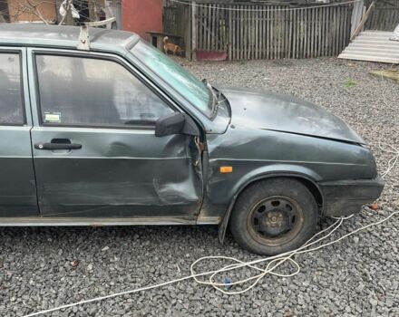 Серый ВАЗ 2109, объемом двигателя 1.5 л и пробегом 150 тыс. км за 592 $, фото 3 на Automoto.ua