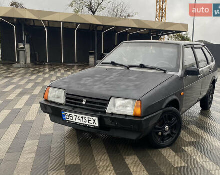 Серый ВАЗ 2109, объемом двигателя 1.5 л и пробегом 300 тыс. км за 700 $, фото 2 на Automoto.ua