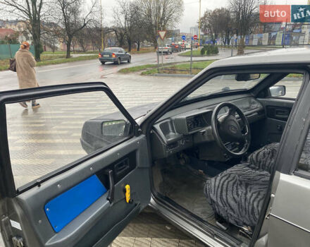 Серый ВАЗ 2109, объемом двигателя 1.5 л и пробегом 300 тыс. км за 700 $, фото 5 на Automoto.ua