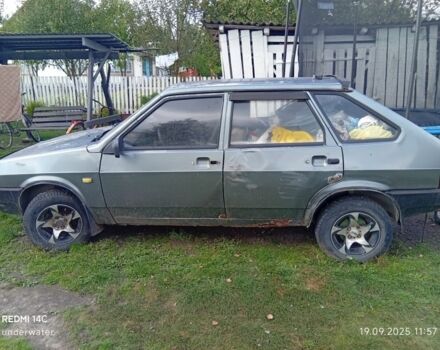 Серый ВАЗ 2109, объемом двигателя 1 л и пробегом 100 тыс. км за 400 $, фото 3 на Automoto.ua