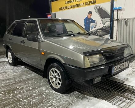 Серый ВАЗ 2109, объемом двигателя 1.5 л и пробегом 300 тыс. км за 1300 $, фото 3 на Automoto.ua