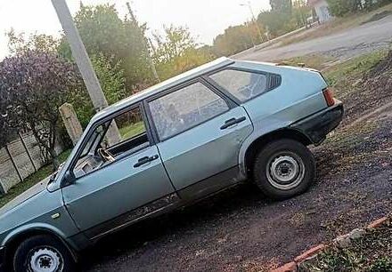 Серый ВАЗ 2109, объемом двигателя 1.5 л и пробегом 150 тыс. км за 800 $, фото 2 на Automoto.ua