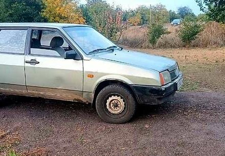 Серый ВАЗ 2109, объемом двигателя 1.5 л и пробегом 150 тыс. км за 800 $, фото 1 на Automoto.ua