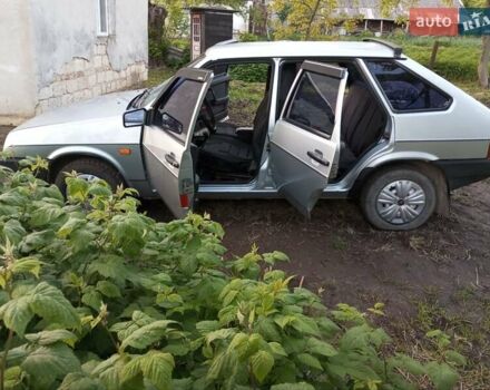 Серый ВАЗ 2109, объемом двигателя 1.5 л и пробегом 143 тыс. км за 1400 $, фото 3 на Automoto.ua