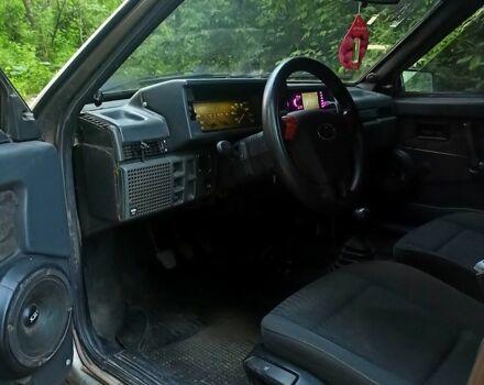 Серый ВАЗ 2109, объемом двигателя 1.5 л и пробегом 200 тыс. км за 750 $, фото 2 на Automoto.ua