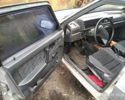 Серый ВАЗ 2109, объемом двигателя 1.5 л и пробегом 216 тыс. км за 1000 $, фото 4 на Automoto.ua