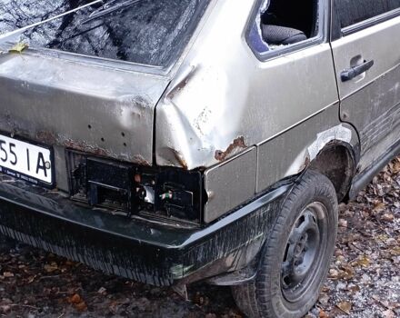 Серый ВАЗ 2109, объемом двигателя 1.5 л и пробегом 219 тыс. км за 367 $, фото 3 на Automoto.ua