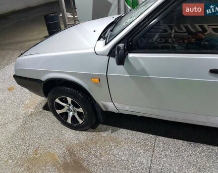 ВАЗ 2109 2003 в Черновцах на Automoto.ua Серый ВАЗ 2109, объемом двигателя 1.5 л и пробегом 200 тыс. км за 2100 $, фото 2 на Automoto.ua